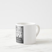 Fiat 500 dans la tasse de café express de Rome (Devant droit)