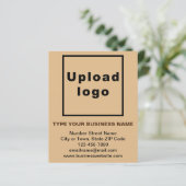 Fiche papier Brown de la marque commerciale (Debout devant)
