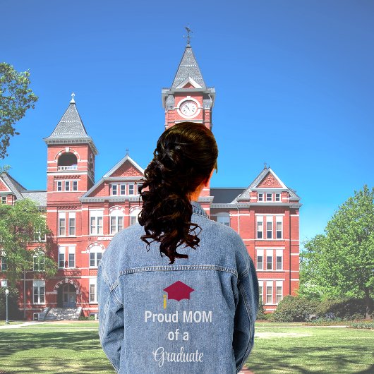 Fier maman d'un diplômé