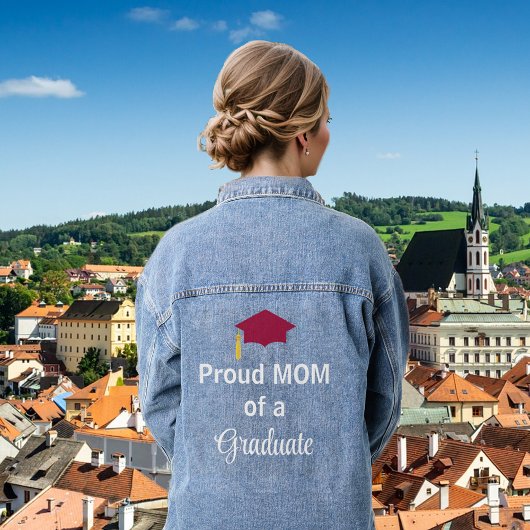 Fier maman d'un diplômé