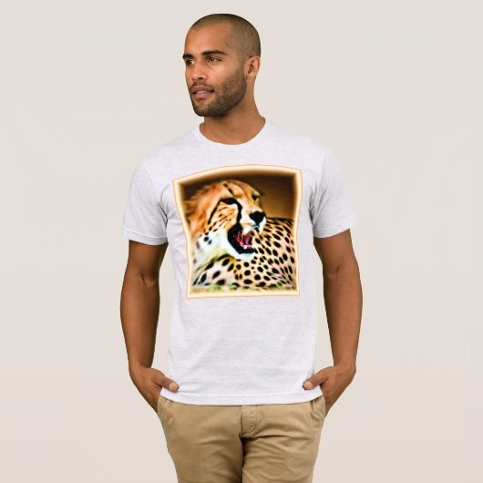 "Fierce and Fiery Cheetah Design" Bestel nu T-shirt (Voorkant volledig)