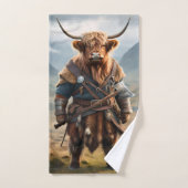 Fierce Highland Warrior : Le Courageux Vache Vikin (Serviette à main)
