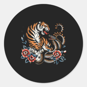 Fierce Tiger en Snake Fight Design Clic Tattoo St Ronde Sticker