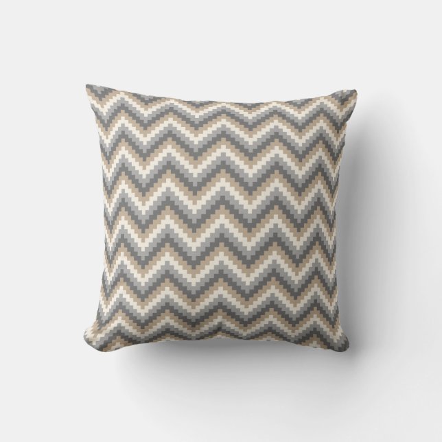 Fiesta Zigzag Chevron Pattern Grey and Tan Kussen (Voorkant)
