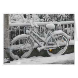 Fietscyclus met sneeuw
