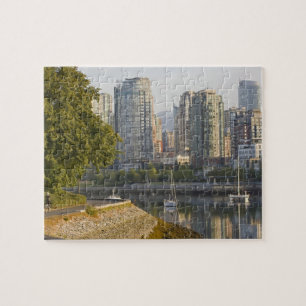 Fietser langs het Seawall Trail in het centrum Legpuzzel