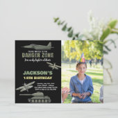 Fighter Jet Invitations Anniversaire Avec Photo (Debout devant)