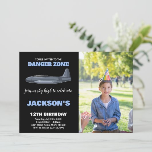 Fighter Jet Invitations Anniversaire Bleu avec pho (Debout devant)