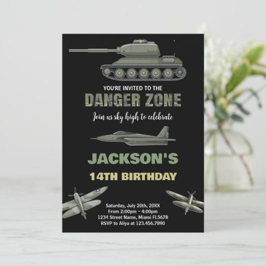 Fighter Jet Invitations Anniversaire Danger Zone D (Debout devant)