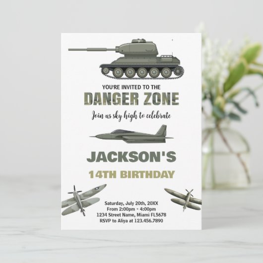 Fighter Jet Invitations Anniversaire Zone de dange (Debout devant)