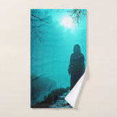 Figure de fantôme dans Haunted Woods Design (Serviette à main)