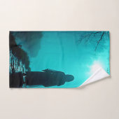 Figure de fantôme dans Haunted Woods Design (Serviette à main)