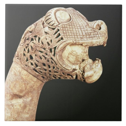 Figurehead of a Viking Longship, gevonden in Osebe Tegeltje (Voorkant)