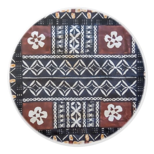 Fiji Tapa Cloth Print Ceramic Knob. Keramische Knop (Voorkant)