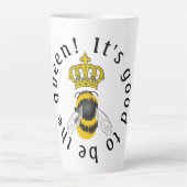 Fijn om de koningin te zijn. latte mok (Voorkant)