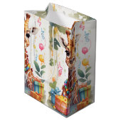 Fijne Giraffe met Cadeaus & Cake | Medium Cadeauzakje (Achterkant Gekanteld)