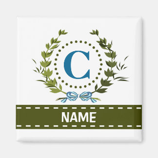 Fijne klimopkrans en lintnaam met monogram C Magneet