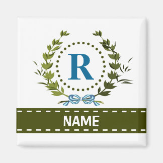 Fijne klimopkrans en lintnaam met monogram R Magneet