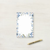 Fijne wilde bloemen in Dusty Blue Post-it® Notes (Op bureau)