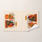 Fille avec arbres d'automne en Jar (Serviette à main)
