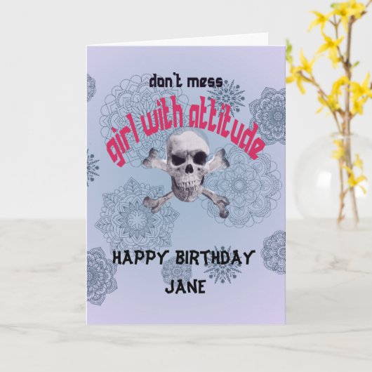 Fille avec carte d'anniversaire d'attitude (Fleur jaune)