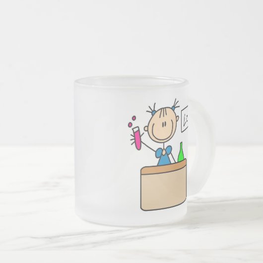 Fille avec la tasse de sac à dos (Devant droit)