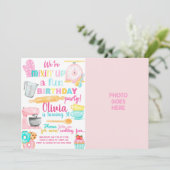 Fille boulangerie / cuisine photo invitation anniv (Debout devant)