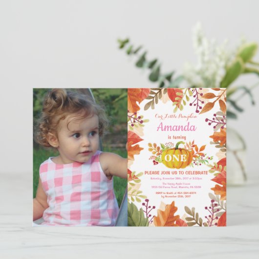 Fille Citrouille automne Invitation d'anniversaire (Debout devant)