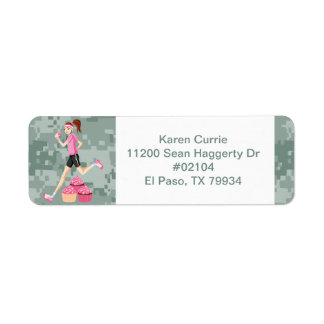 Fille de coureur avec Étiquettes Cupcakes