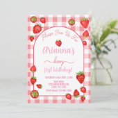 Fille de fraise baies 1er invitation de premier an (Debout devant)
