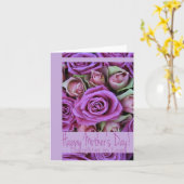 Fille en droit Bonne carte de rose de la fête des (Fleur jaune)