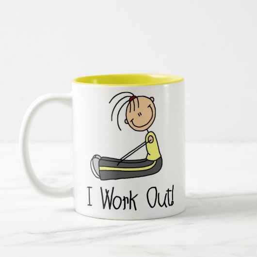 Fille établissant la tasse (Gauche)