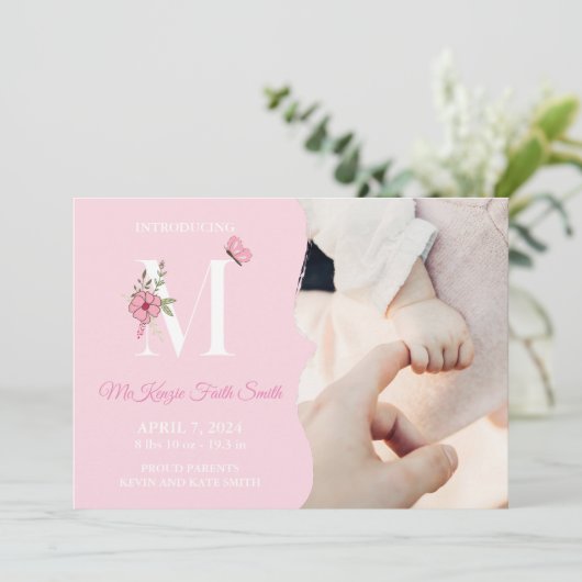 Fille faire-part de naissance M initial (Debout devant)