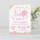 Fille fraise invitation de 2e anniversaire, Two Sw (Debout devant)