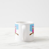Fille mignonne de hibou sur une tasse de café (Dos)