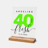 Fille moderne vert brillant 40 et frais (Angle)