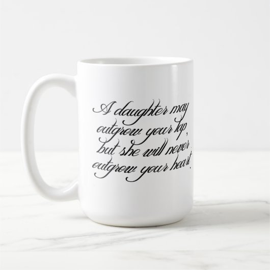 Fille pour engendrer la tasse de citation (Gauche)