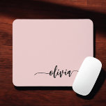 Fille rose rousse Vierge Script Monogramme Nom Mod<br><div class="desc">Monogramme rose Dusty Ajoutez Votre Propre Nom Mousepad (Pad Souris). Cela rend le cadeau parfait pour 16 ans,  mariage,  douche nuptiale,  anniversaire,  baby shower ou bachelorette pour quelqu'un qui aime le luxe glam et les styles chic.</div>