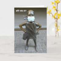 Fille sans peur portant un masque - Carte NYC V