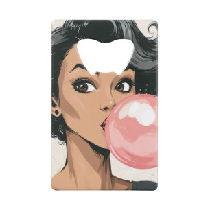 Fille soufflant une bulle de bubble gum rose amusa