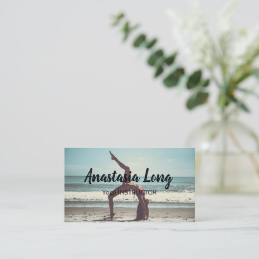 Fille sur la plage, Carte de visite instructeur de (Debout devant)
