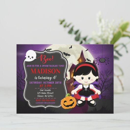 Fille Vampire Halloween Invitation d'anniversaire (Debout devant)