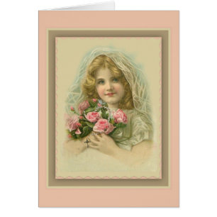 Fille voilée par cru avec les roses et le chapele