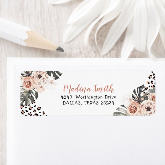 Fille Wild One Empreinte de léopard Étiquette de a (En situation)