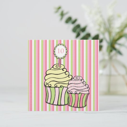 Filles 10e anniversaire Cupcake Invitation de la f (Debout devant)