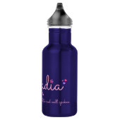 Filles nom de Nadia et bouteille d'eau de la (Droite)