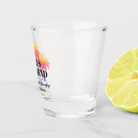 Filles nuit dehors week-end à boire verre photo (Droite)