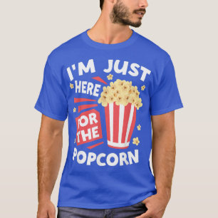 Film van het gezin die nachtelijke popcornflakes b t-shirt