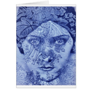 Filmster Gloria Swanson in het blauw, 1920