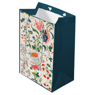 Fine Chinese silk flower design mid 18th century Medium Cadeauzakje